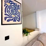 New - - Hauptbahnhof - 4 Guests *