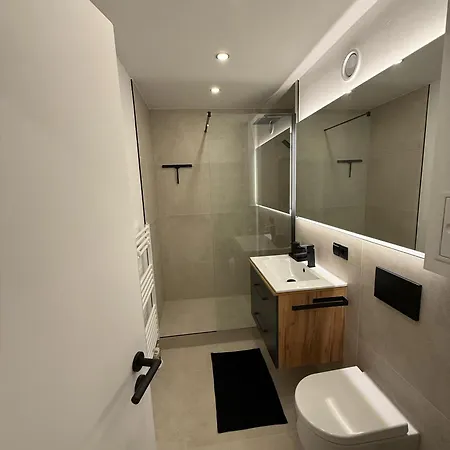 New - - Hauptbahnhof - 4 Guests Apartman Augsburg