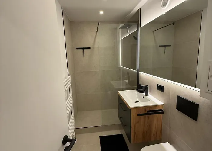 New - - Hauptbahnhof - 4 Guests Apartamento Augsburgo