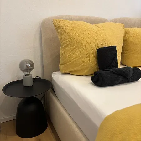 New - - Hauptbahnhof - 4 Guests Appartement Augsburg